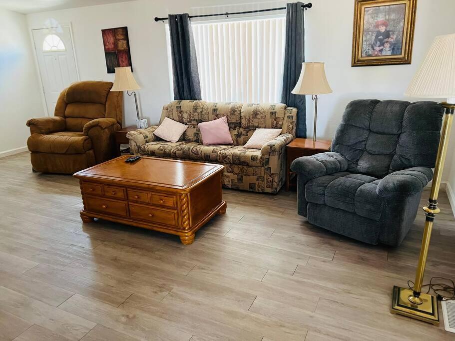 Death Valley/Prairiefire 3Bd/2Ba Home W/ Kitchen Pahrump Exterior photo